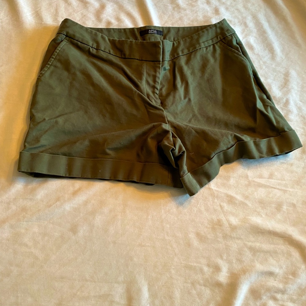 Women’s short shorts